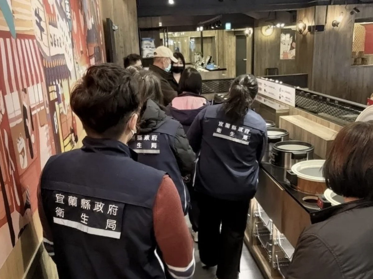 衛生局說明，本次案件通報人數眾多，為宜蘭縣今年首件疑似大型食物中毒案件。 圖：宜蘭縣衛生局／提供