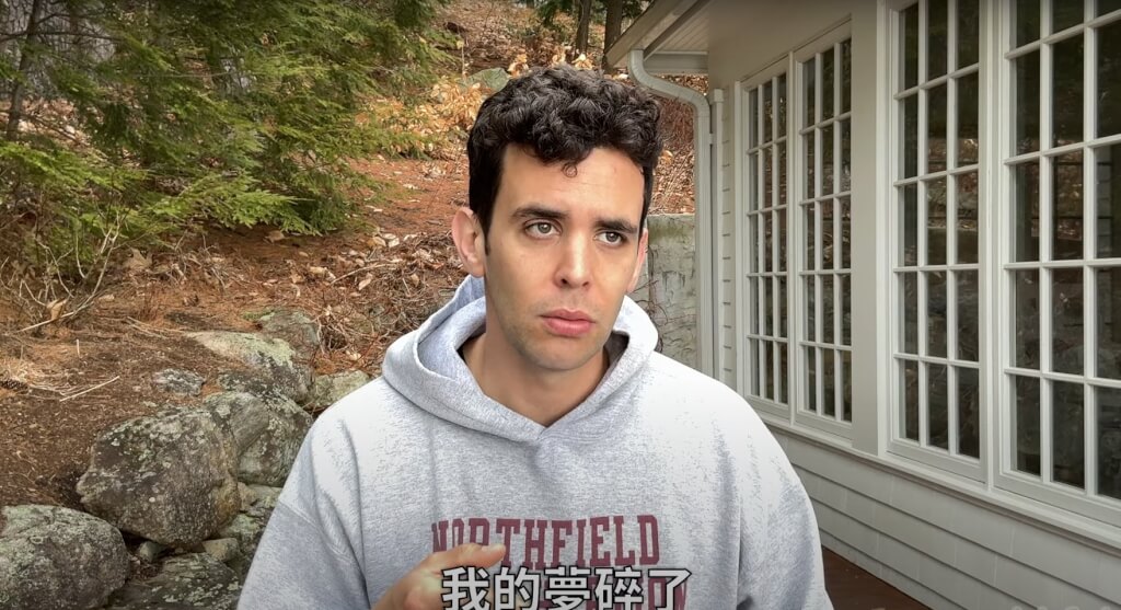 美國籍YouTuber樂樂法利透過影片表示，他無法自美國搭機來台。 圖：取自LeLe Farley YouTube