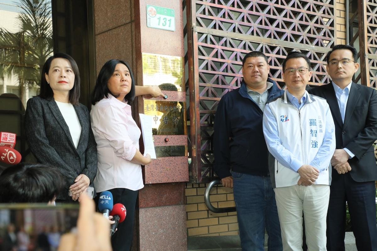 林俊憲表示，國民黨大動作提告公民罷團，倒不是為了嚇阻連署，「重點是朱立倫主席正不惜一切手段，挽救國民黨已瀕臨崩潰的軍心，再可笑的手段也得試試」。 圖：國民黨文傳會/提供