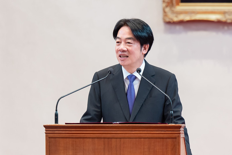 賴清德總統今（24）日接見「台灣客家聯盟協會」時指出，「客家六箭」包括：「公共客家」、「飲食客家」、「青年客家」、「創生客家」、「區域客家」及「國際客家」，已有初步成果。 圖：總統府提供