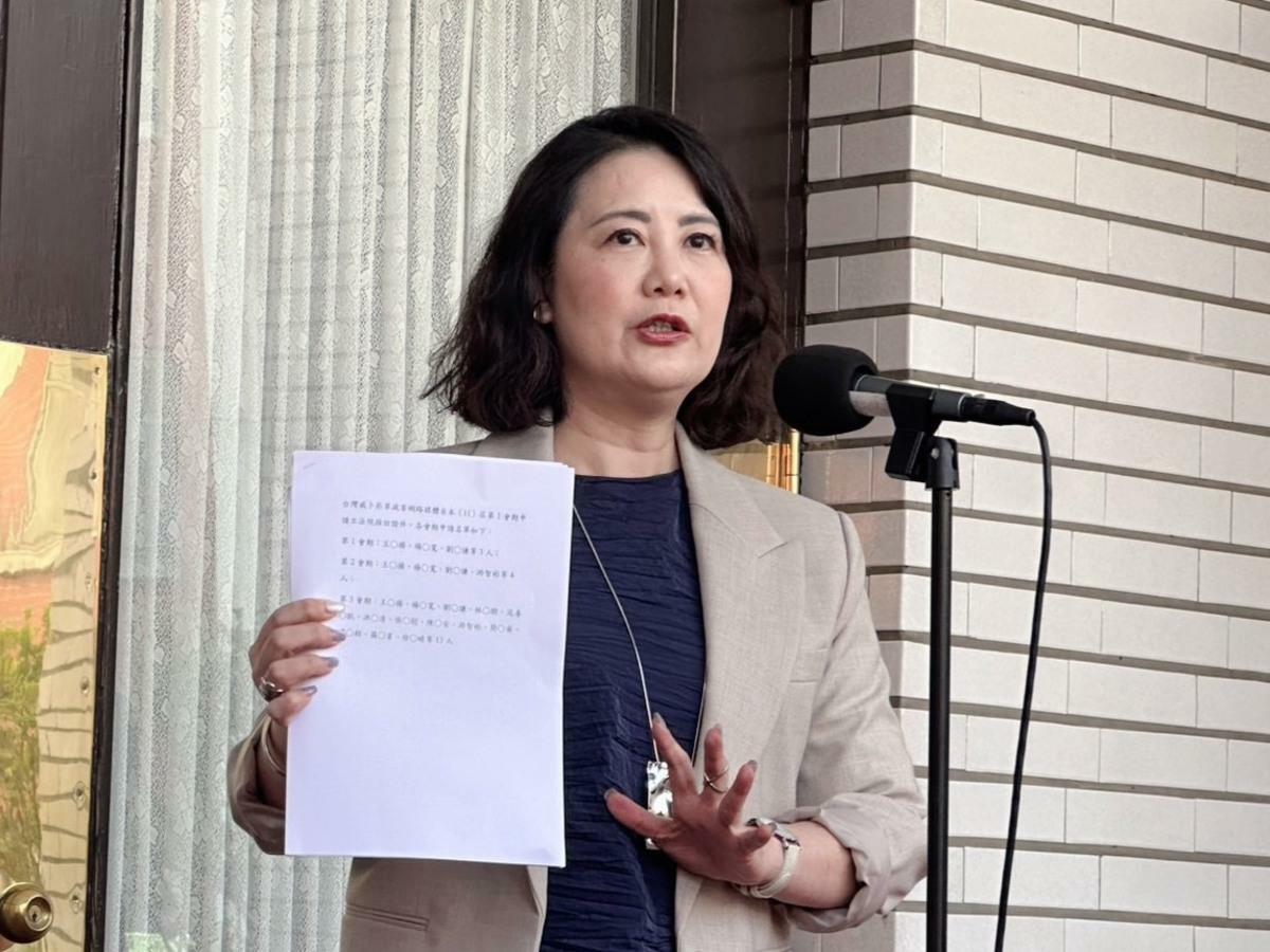民進黨團幹事長吳思瑤批評韓國瑜護短包庇，沒針對游智彬事件嚴查譴責。 圖：金大鈞/攝
