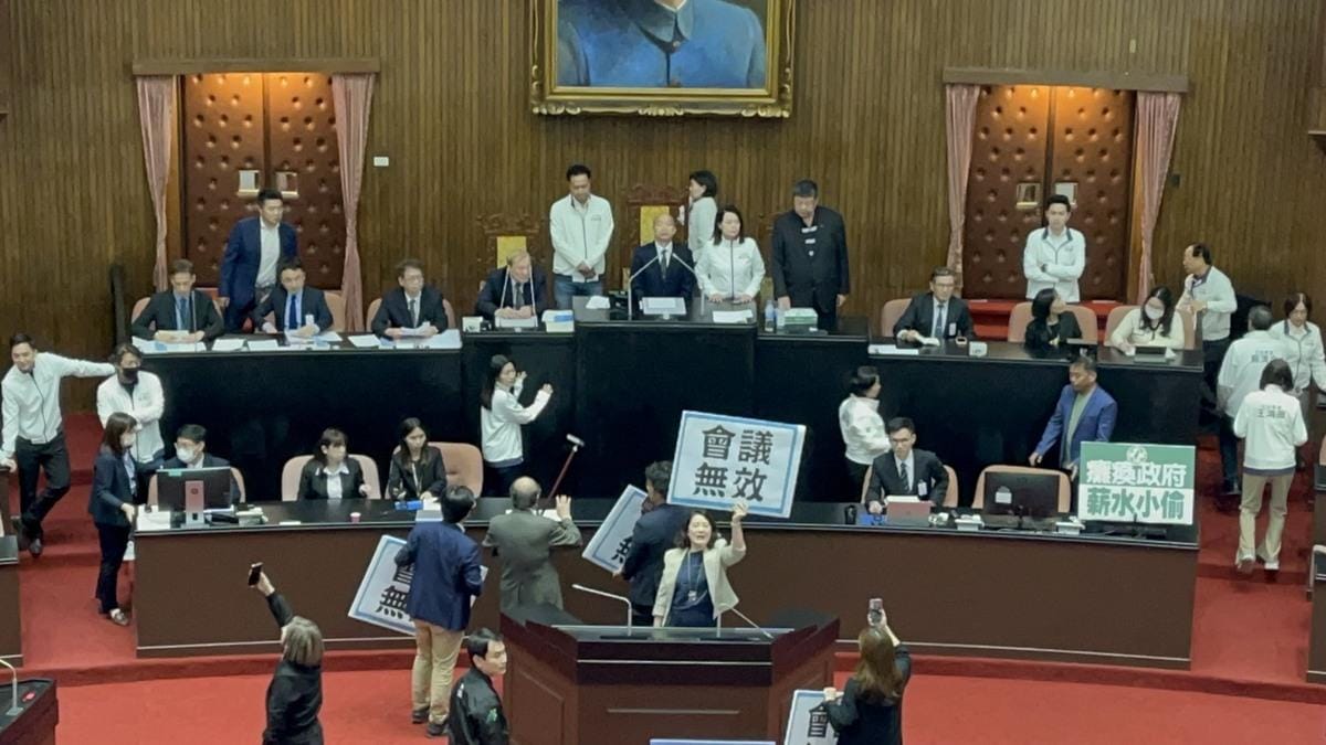 立法院長韓國瑜晚間七點半，要求內閣閣員返回立院總質詢。 圖：金大鈞/攝