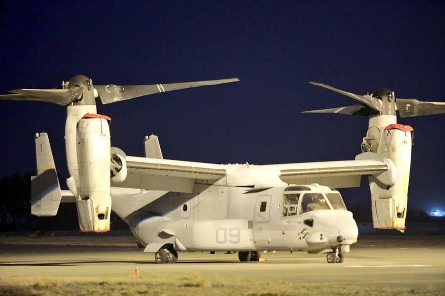 美軍MV-22運輸機25日緊急降落長野縣松本機場。 圖：翻攝「X」@aya01flt