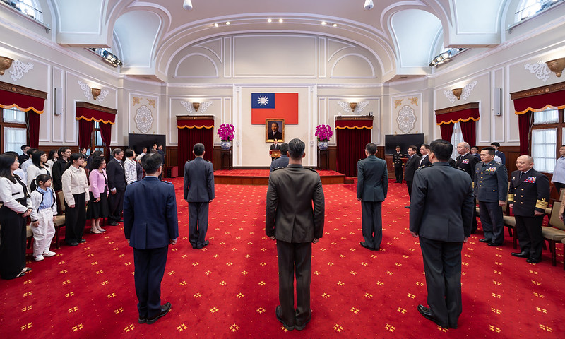 賴清德總統上月（26）日主持「中華民國114年4月份將官晉任授階典禮」，共有董帥谷、湯成、張景泰、李宗泰、黃超興、周文祥等6位晉任少將。 圖：總統府提供