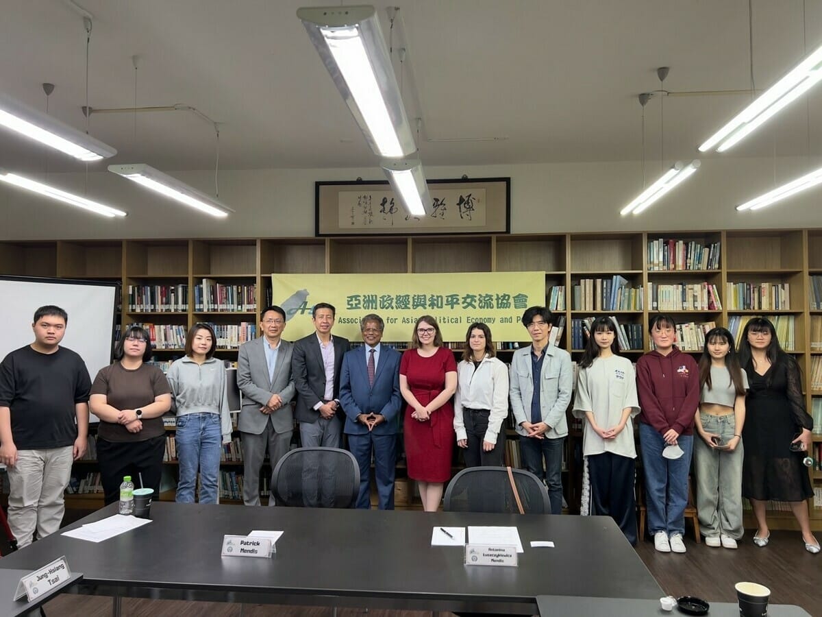 東海大學中國大陸暨區域發展研究中心與亞洲政經與和平交流協會，於3月26日舉辦「川普政府與國際新秩序」座談會。 圖：東海大學/提供
