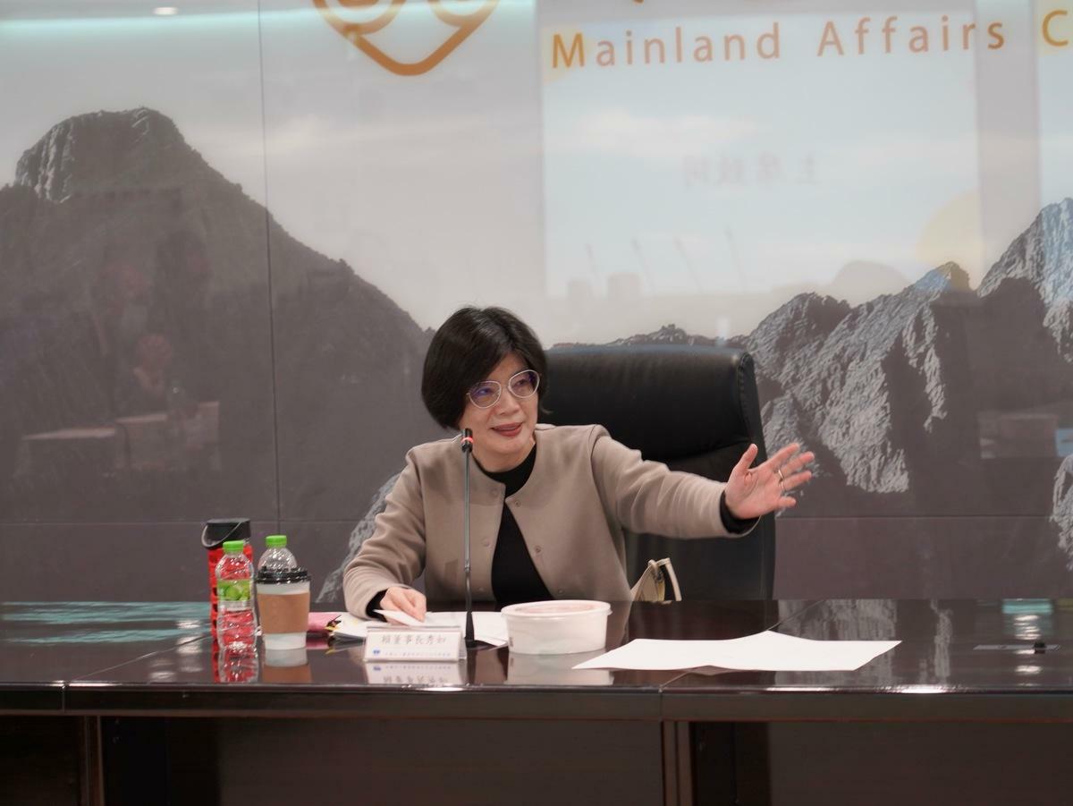 台港經濟文化合作策進會(下稱策進會)今(28)日召開第五屆董事、監察人第九次聯席會議，由董事長賴秀如主持並致詞。 圖：台港經濟文化合作策進會提供