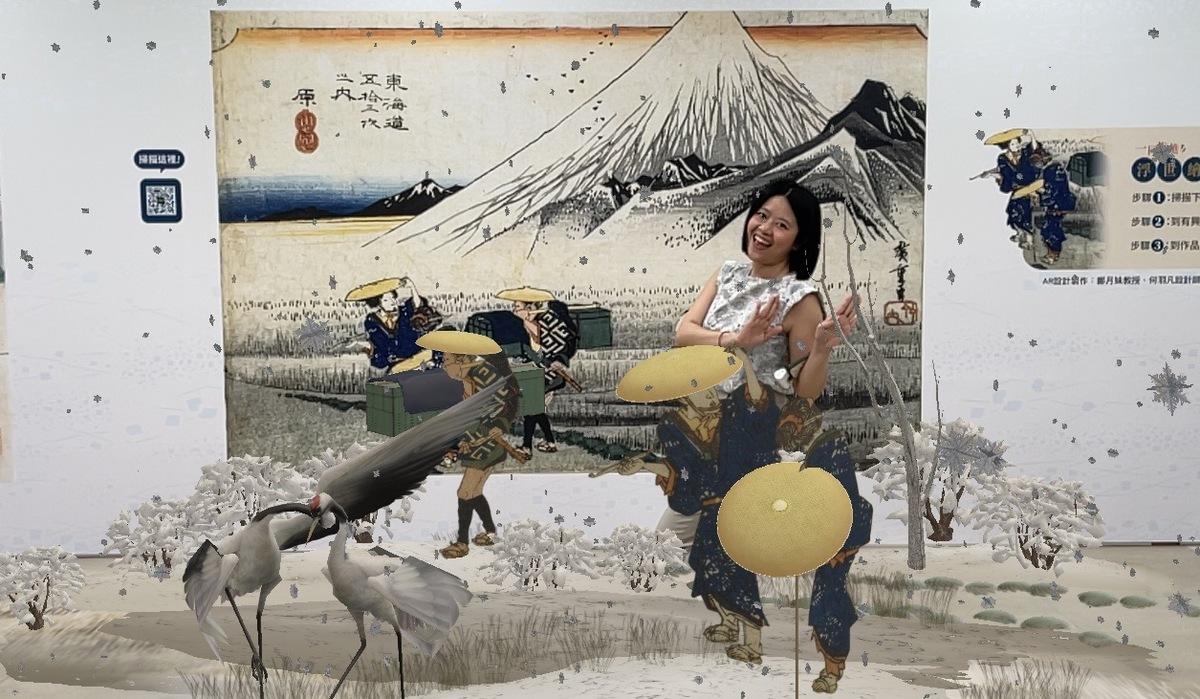 創價美術館六樓「浮世繪偶像咖啡廳」現場設置AR互動區。 圖：孫家銘攝