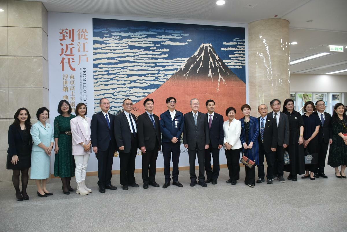 「從江戶到近代—東京富士美術館浮世繪典藏展」在高雄創價美術館展出。 圖：孫家銘攝