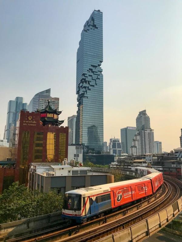 泰國第二高樓「王權大京都大廈」（King Power Mahanakhon）。 圖：翻攝自 King Power Mahanakhon FB