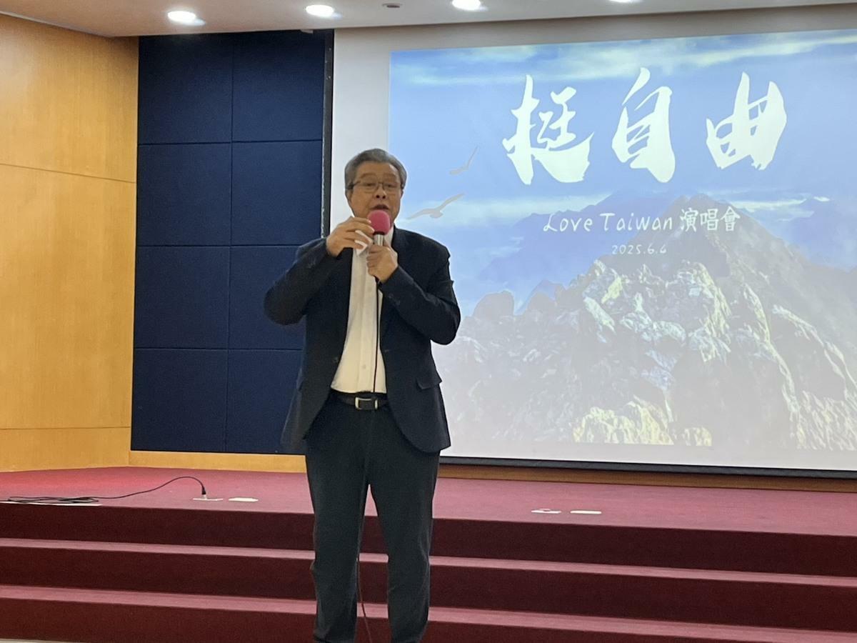 針對親中藝人言論，楊烈認為，不要找這麼多理由說台灣沒題材，講什麼屁話、違背本性會自在嗎？ 圖：金大鈞/攝