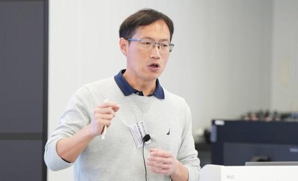 FBI 近日突然對中國裔數據安全專家王曉峰位於印第安納的住宅展開搜查。 圖：翻攝自觀察者網