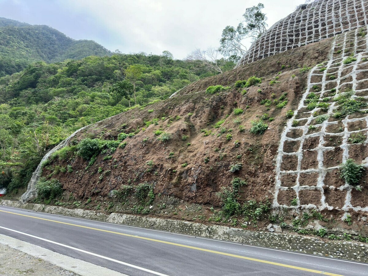 0403花蓮大地震發生後，內政部立即爭取了30億元的重建經費，希望儘快恢復太魯閣的美。 圖：內政部/提供