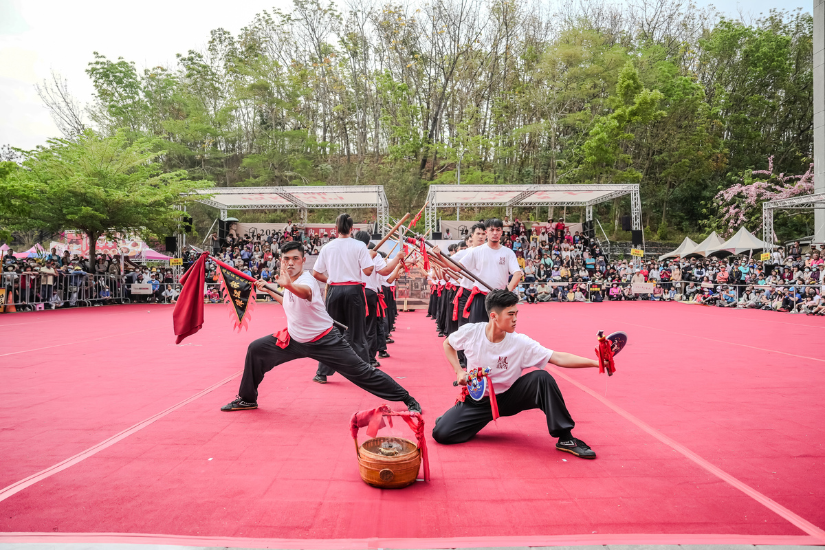 「鳳舞薪傳」決賽精彩演出，獲評審青睞奪冠。 圖：高雄市觀光局/提供