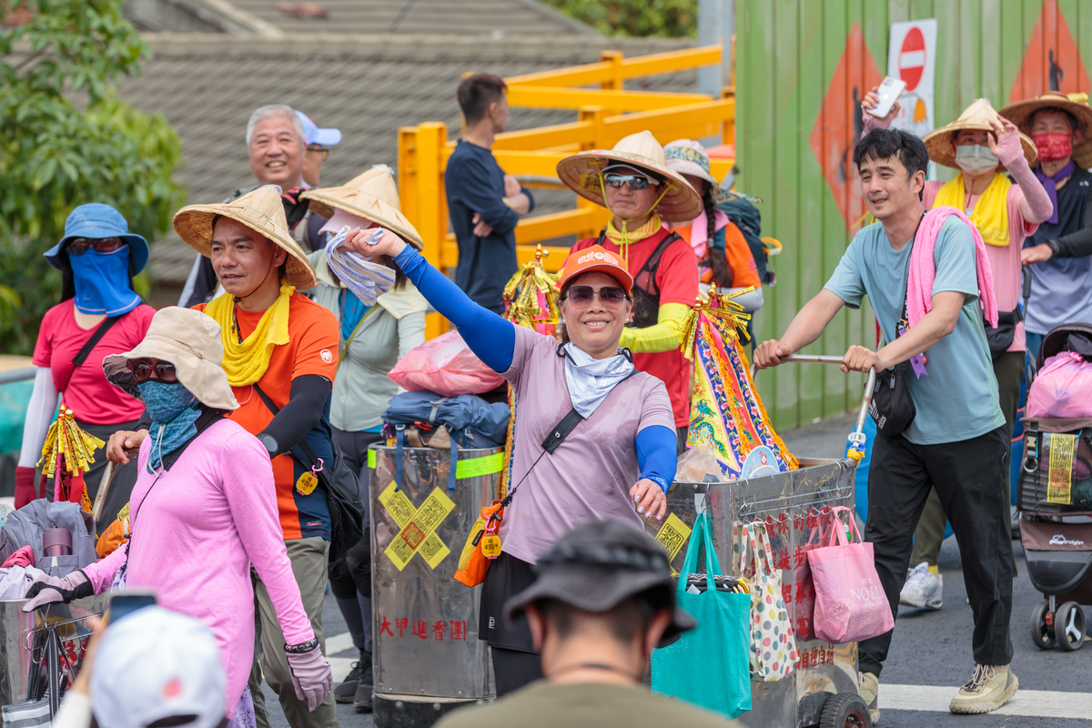大甲媽遶境新港38週年，翁章梁率各界隆重迎駕。 圖：嘉義縣府提供