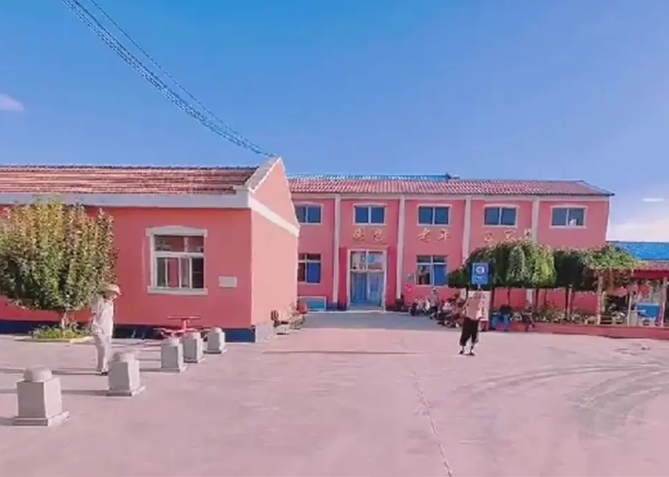 河北省承德市隆化縣一養老院發生火災。據初步統計，截至 9 日淩晨 3 時，火災共造成 20 人死亡。 圖 : 翻攝自國恩養老院抖音