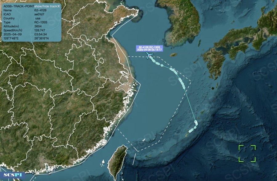 中國半官方智庫「南海戰略態勢感知計畫」（SCSPI）公布航跡圖，指美電偵機逼近中國海域。 圖：翻攝「X」@SCS_PI