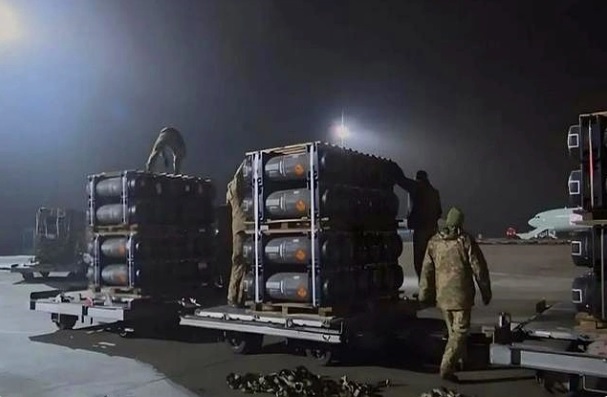 趙蘭健認為，中國可能已經憑藉著近幾年對解放軍高層的清洗，打造了一支聽從習近平命令的軍隊，並完成了進攻台灣的事前準備。 圖：翻攝自 地球村的故事(資料照)