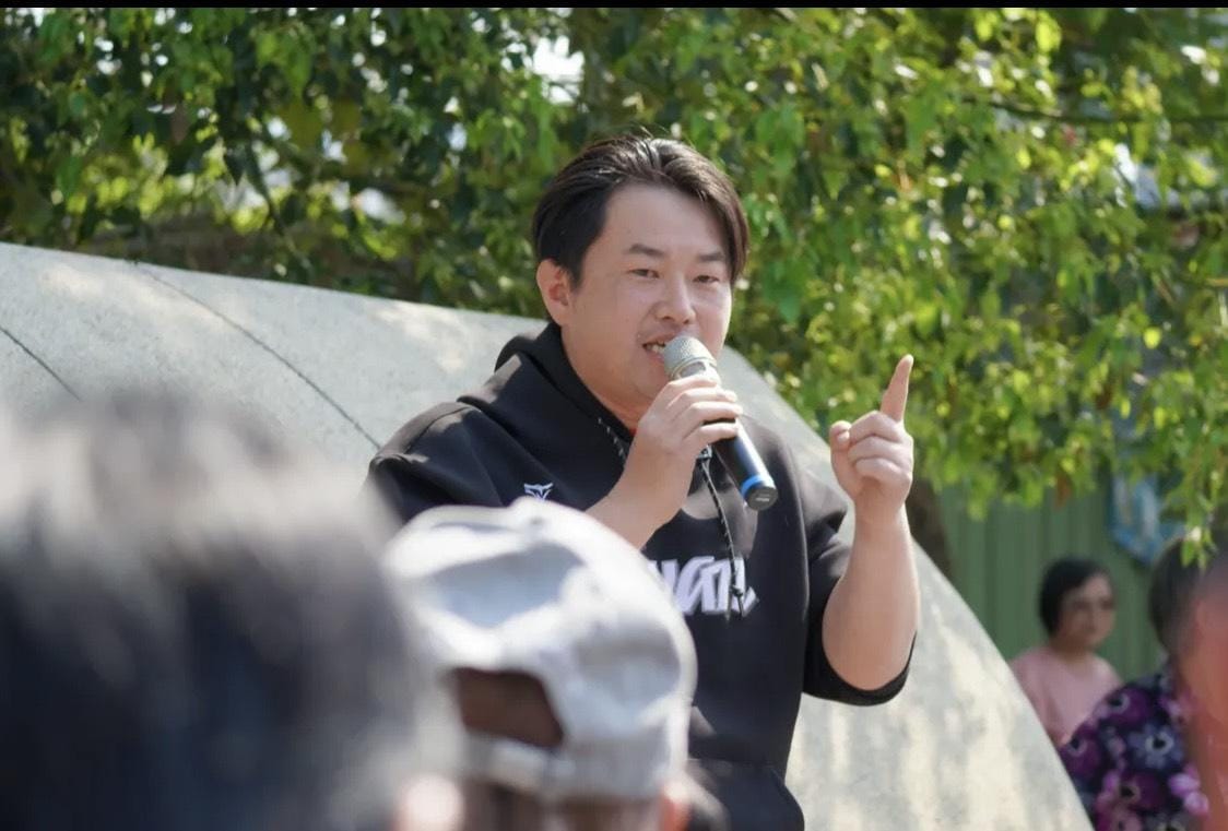 陳柏惟直言，謝龍介粗口不但不是甚麼提醒話語，而是詛咒。 圖/陳柏惟辦公室