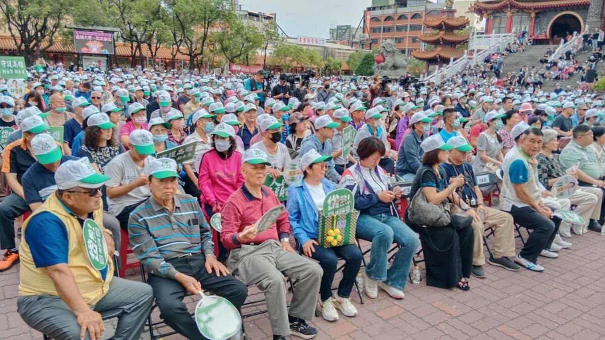 林岱樺「守護高雄 挺台灣 顧未來」宣講會，現場湧進超過兩千名支持者。 圖：林岱樺服務處提供