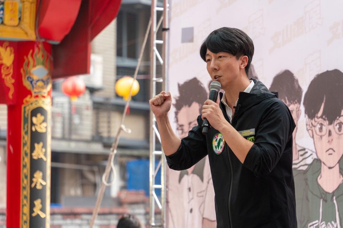 國民黨籍縣市長頻對罷免表態，吳崢喊話，請專心市政、勿算計市民權益。 圖：「文山退葆」提供（資料照）