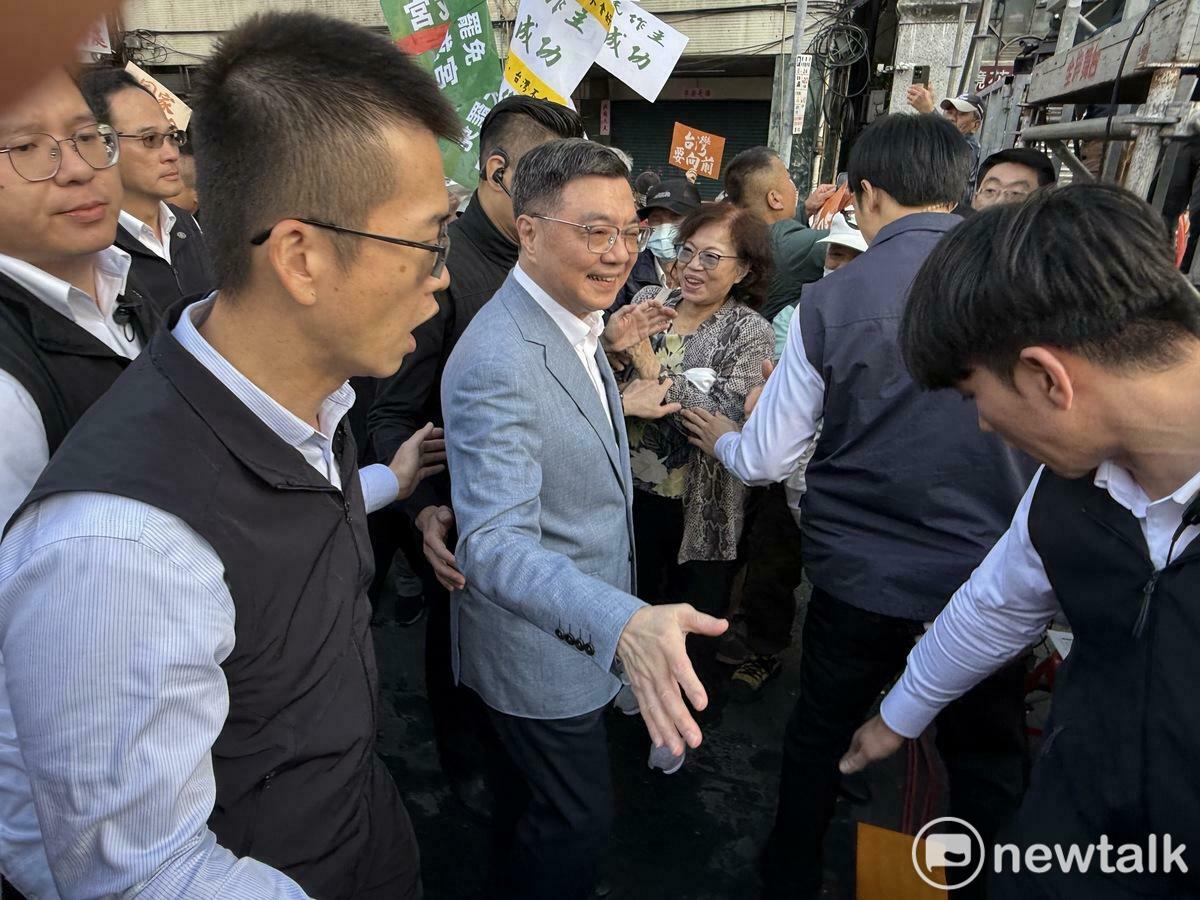 行政院長卓榮泰今天下午出席民進黨「人民是頭家」宣講台北場。 圖：周煊惠 ／ 攝