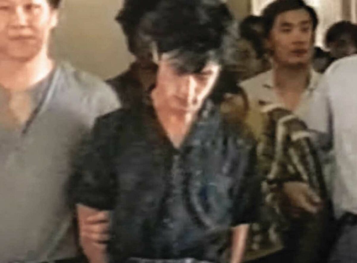 罹難者頭七當天，警方接獲神祕報案電話，逮捕縱火犯。 圖：翻攝東森新聞