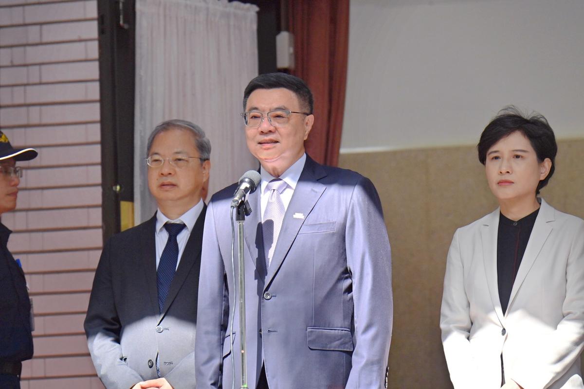 行政院長卓榮泰今（15）天在立法院議場外受訪。 圖：行政院提供