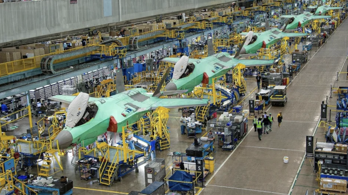 洛克希德·馬丁公司的 F-35 生產線。 圖 : 翻攝自騰訊網