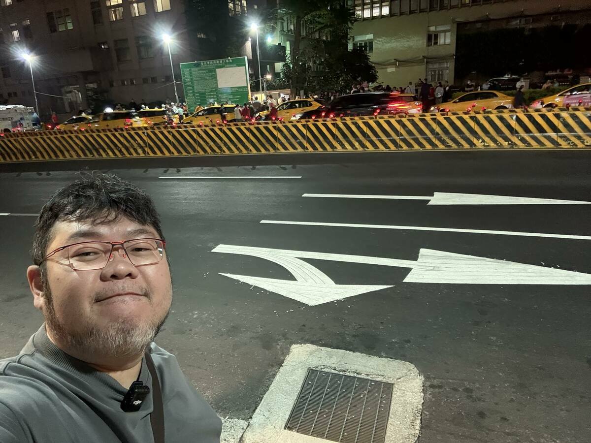 為反制對岸假帳號冒充台灣人帶風向，網紅「四叉貓」劉宇於臉書公開辨別其使用者國籍的4個方法。 圖：擷自劉宇（四叉貓）臉書粉專