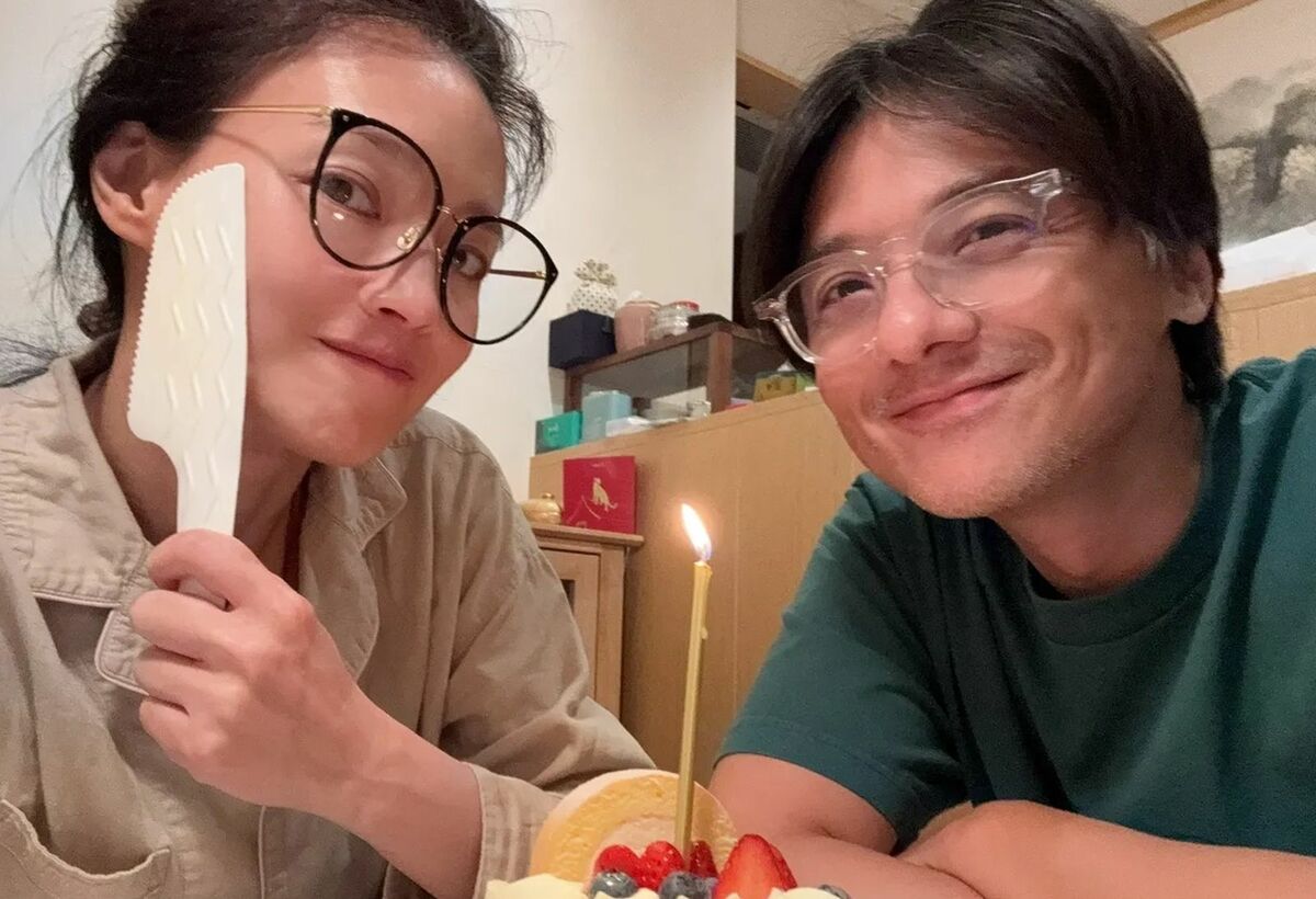 舒淇（左）49歲生日和老公馮德倫一起度過。（翻攝自舒淇臉書）