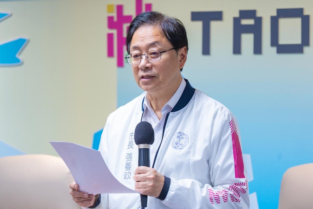 對於「颱風假」所引發爭議，張善政7日強調，相關決策是按行政院的規定來做。 圖：桃園市政府/提供
