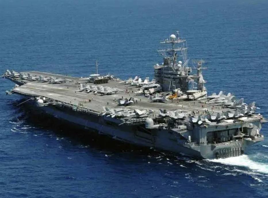 美國海軍發佈杜魯門號相關圖片，證明其不僅完好無損，還在紅海執行任務。昨（29）日，美媒報導，杜魯門號在 圖：翻攝自美國海軍