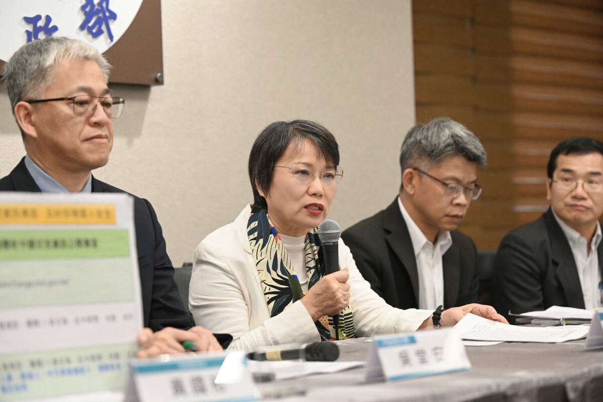 國民黨主席朱立倫今（17）天「下軍令」，要求全體黨公職今晚集結台北市地檢署，內政部長劉世芳回應，警政署等單位將保障抗議者與被抗議者的安全，也會嚴正執法。 圖：內政部提供