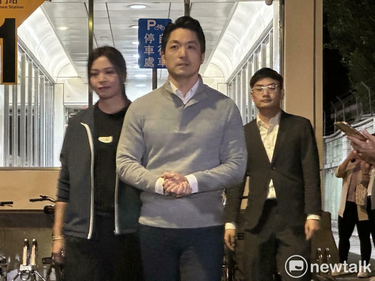 蔣萬安表示，面對執政者利用不公義手段摧毀台灣，他認為立法院應該推動倒閣。 圖：周煊惠/攝