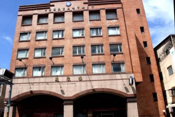 民團前往國民黨高雄市黨部抗議，市黨部對於民團的行動與訴求表示尊重，但呼籲停止無謂的政治鬥爭。 圖：孫家銘/翻攝（資料照）