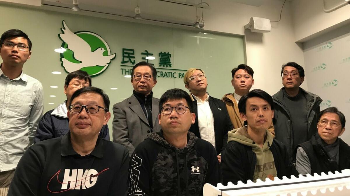 據民主黨兩位資深成員向《CNN》透露，近來中國官員頻頻釋出警告訊號，要求民主黨結束運作，否則將面臨後果。 圖：翻攝自 X