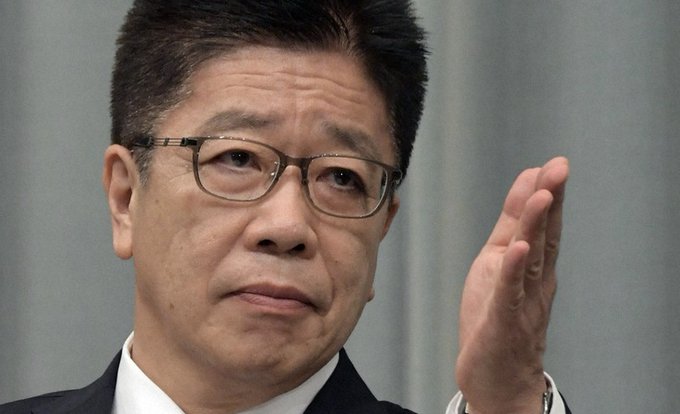 加藤勝信預計本週赴美參加在華盛頓舉行的 G20 財長會議。外界關注，他是否會與貝森特進行雙邊會談，針對匯率與貿易赤字展開磋商。 圖:擷自X帳號@DFHkHMoX9WNwwt2