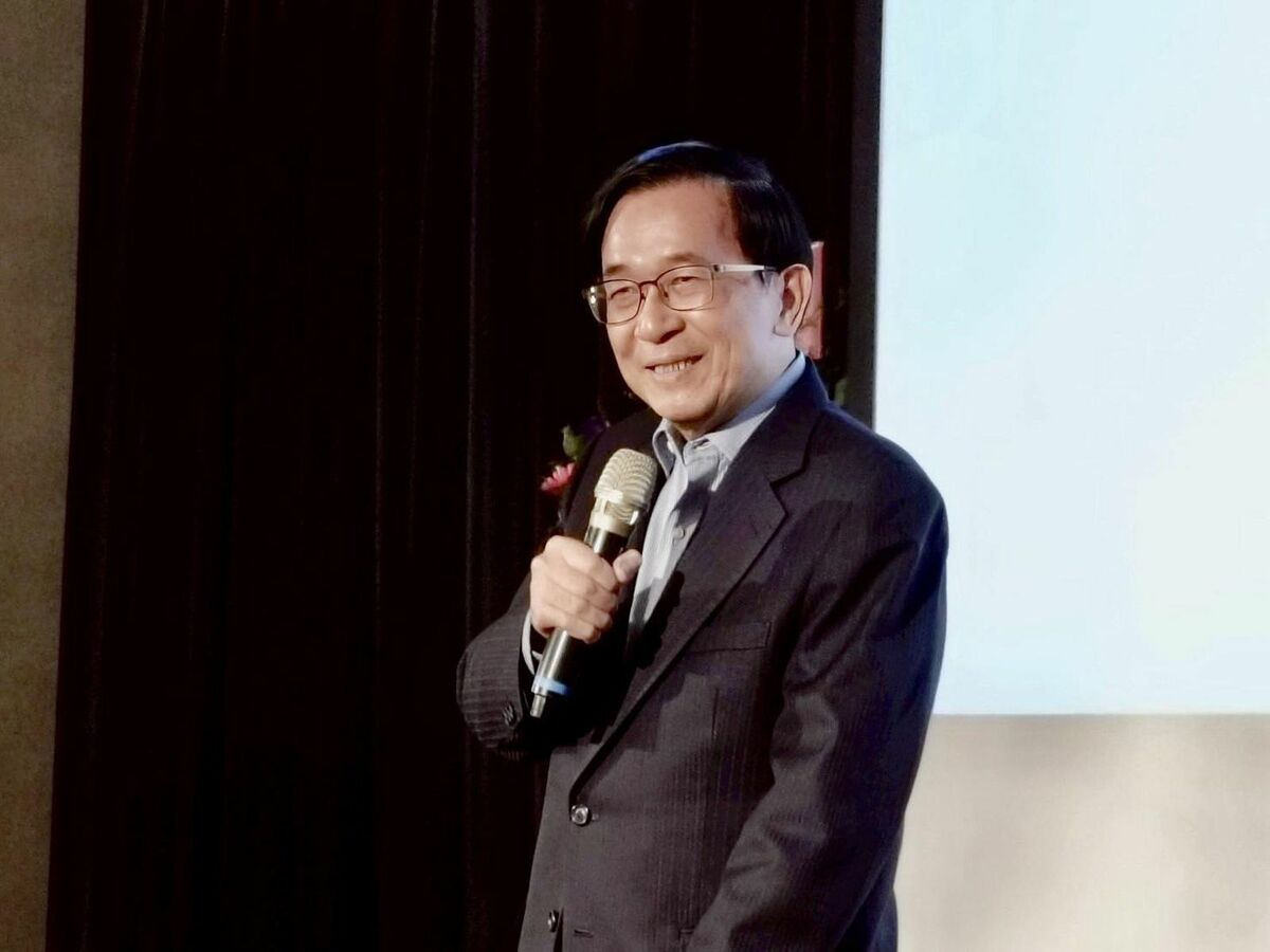 前總統陳水扁19日公開演講，內容卻引來網友激辯。 圖：翻攝自陳水扁新勇哥物語臉書