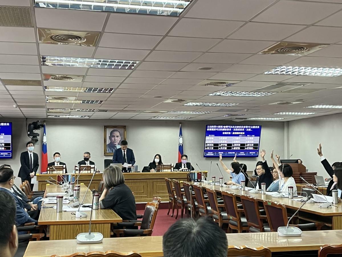 國安會秘書長吳釗燮應邀列席委員會卻未請假未到，藍白提出臨時提案譴責。 圖：金大鈞/攝