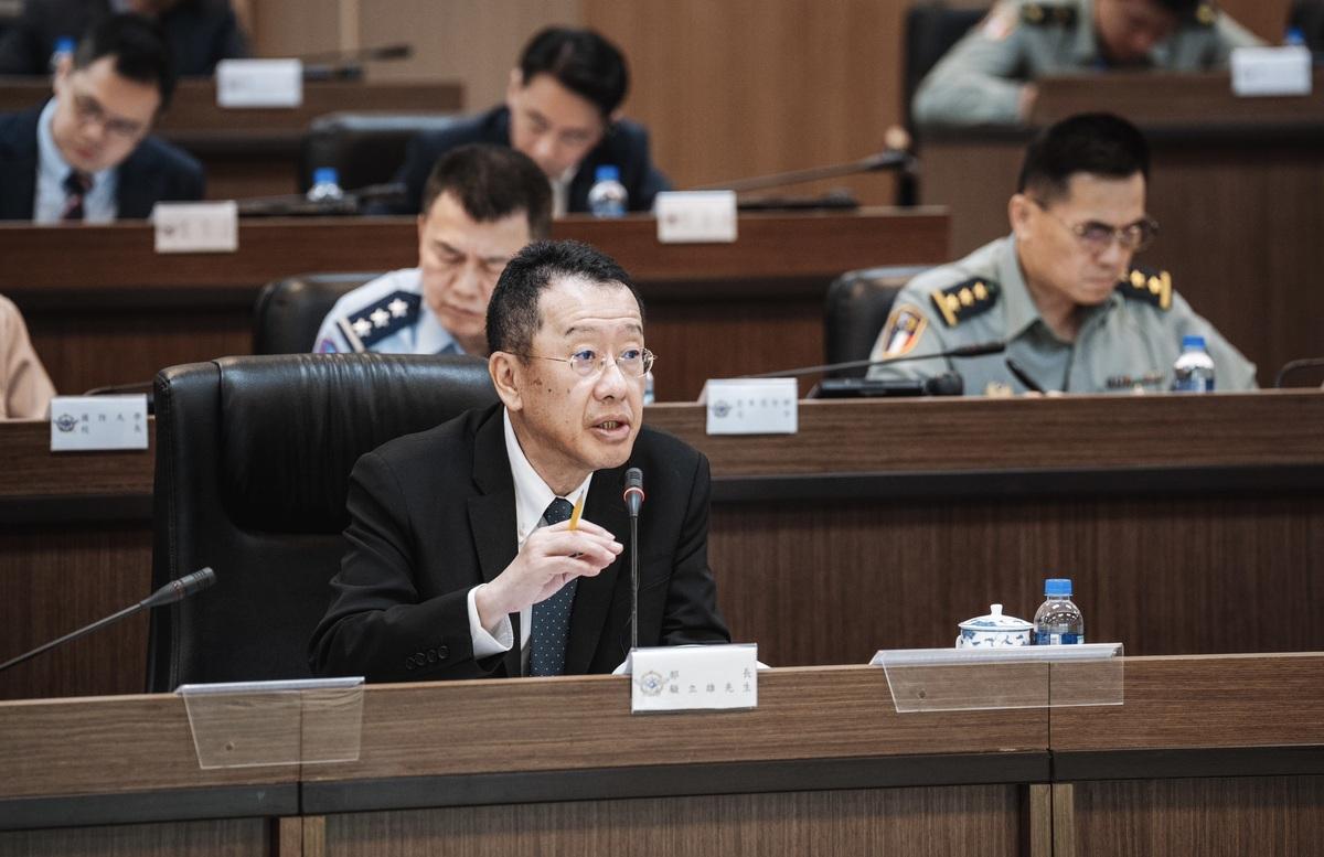 國防部長顧立雄21日主持國軍「漢光41號」電腦輔助指揮所演習（CPX）總檢討會議。 圖：國防部提供