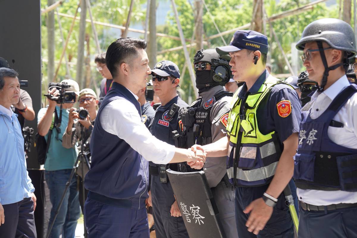 台北市警局今（22）天聯合相關單位舉辦「2025雙北世壯運反恐維安及消防搶救演練」。 圖：台北市警局提供