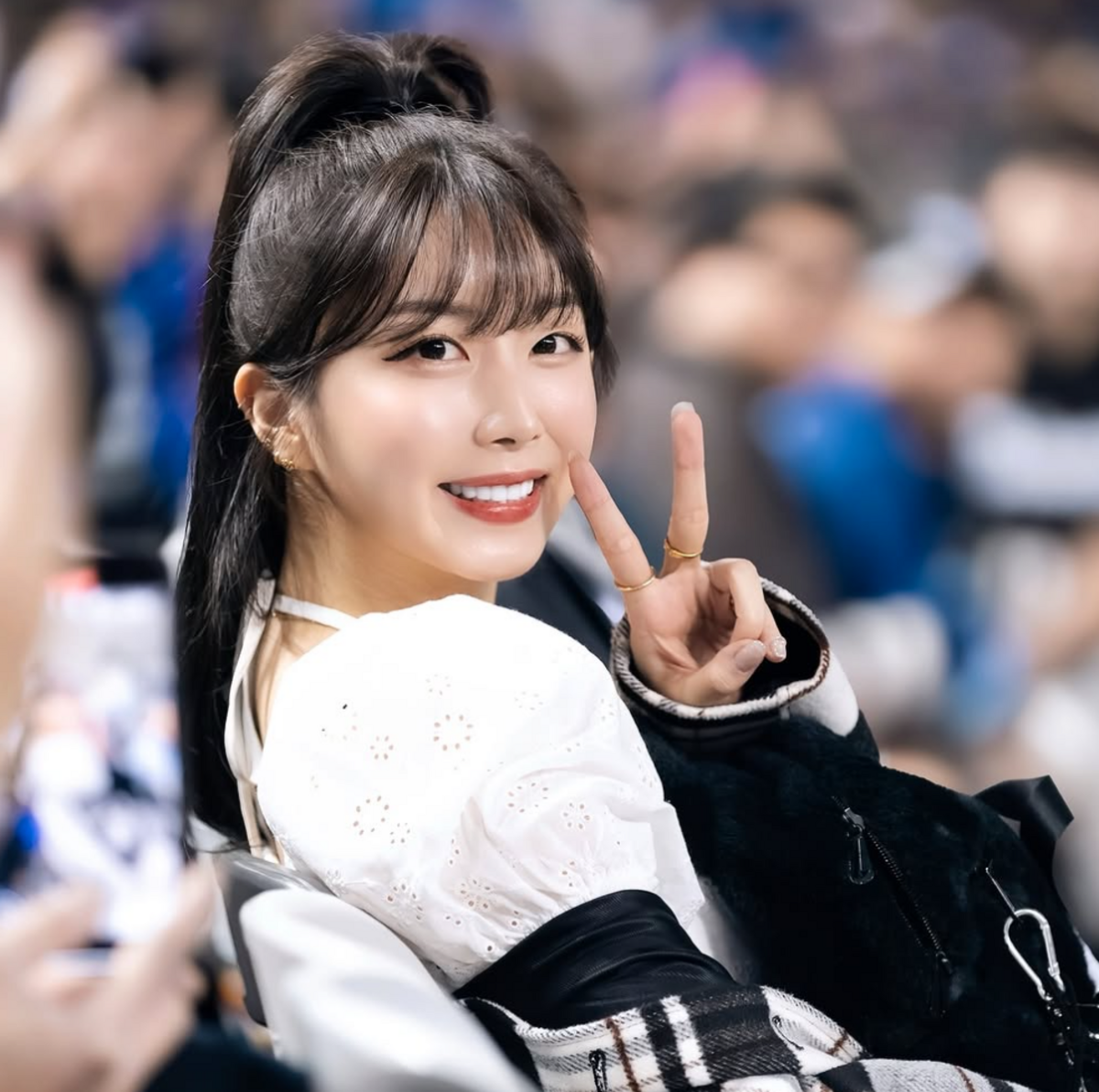 安芝儇擁有甜美的外表及出色的舞蹈天份，2023年加入Wing Stars後在台擁有相當高的人氣，更被封為「最強外掛」。 圖：翻攝自安芝儇IG