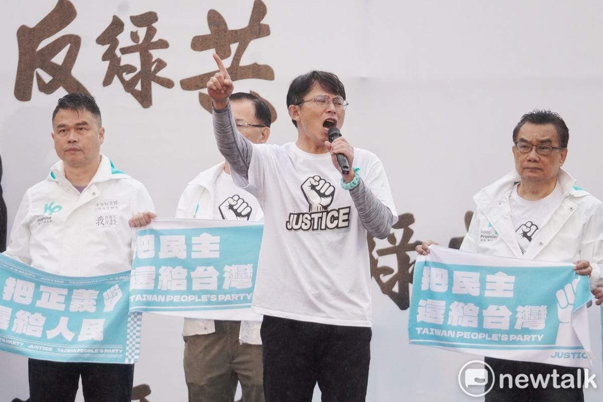 民眾黨主席黃國昌出席藍白「426反綠共、戰獨裁」活動。 圖：張良一 / 攝（資料照）
