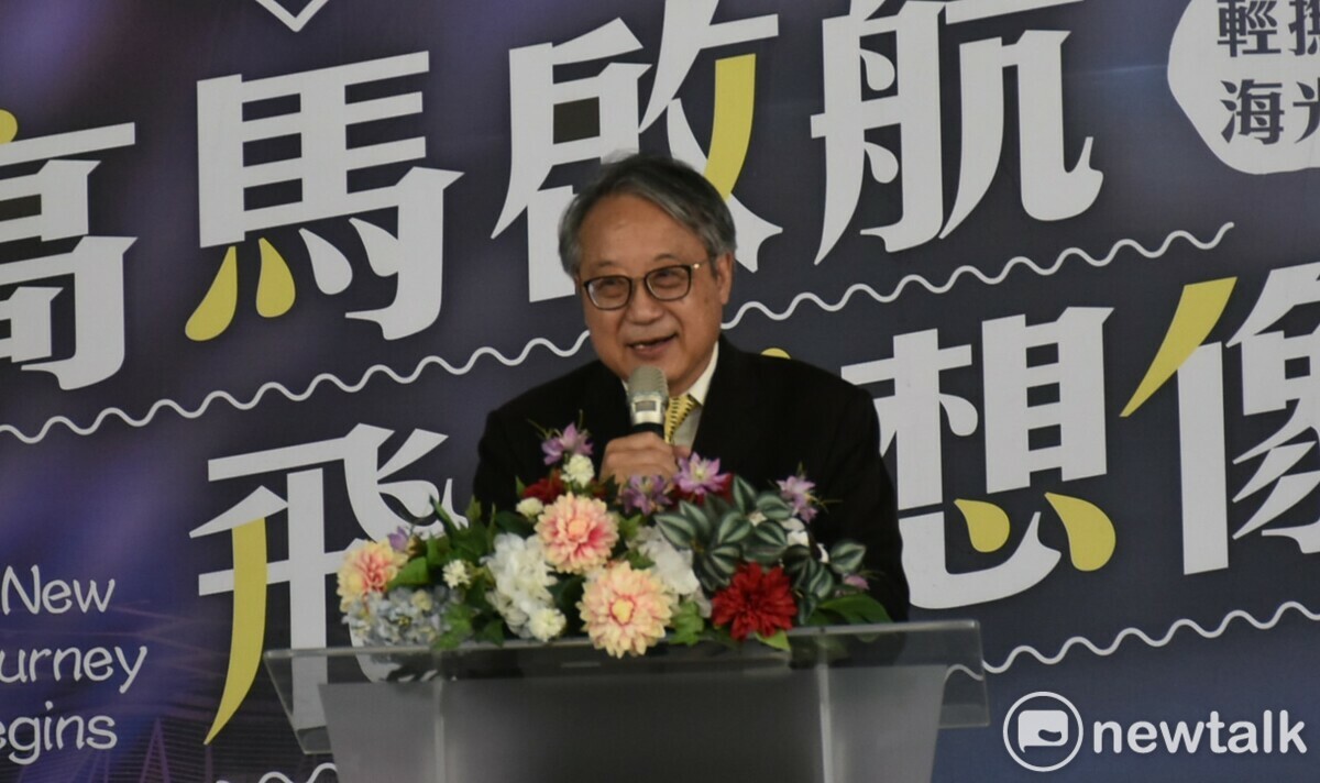 張龍德宣布6月6日高馬定期航線啟動，為南部旅客直達馬祖提供嶄新選擇。 圖：孫家銘/攝