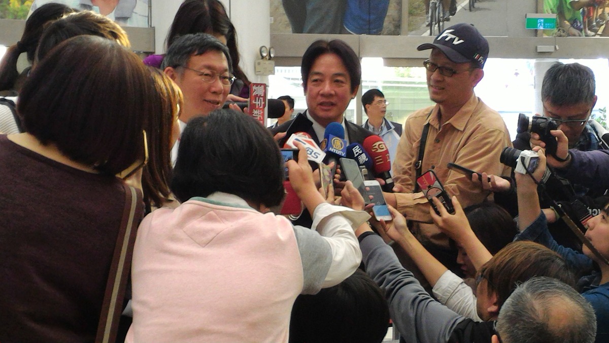 柯文哲和賴清德。 圖：翻攝陳佩琪臉書
