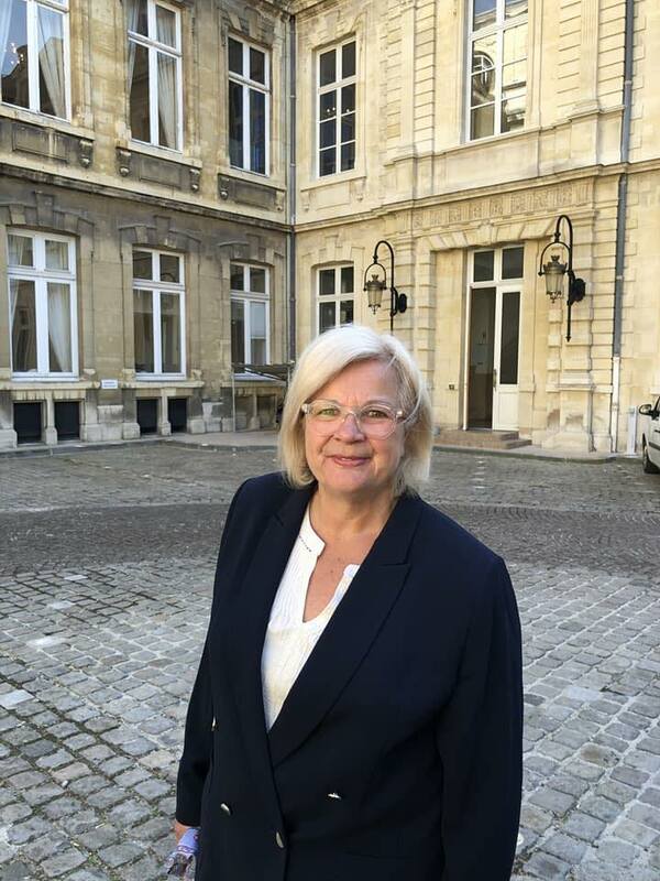 法國勞動、衛生與團結部長卡沃特蘭（Catherine Vautrin）。 圖/卡沃特蘭臉書粉絲頁