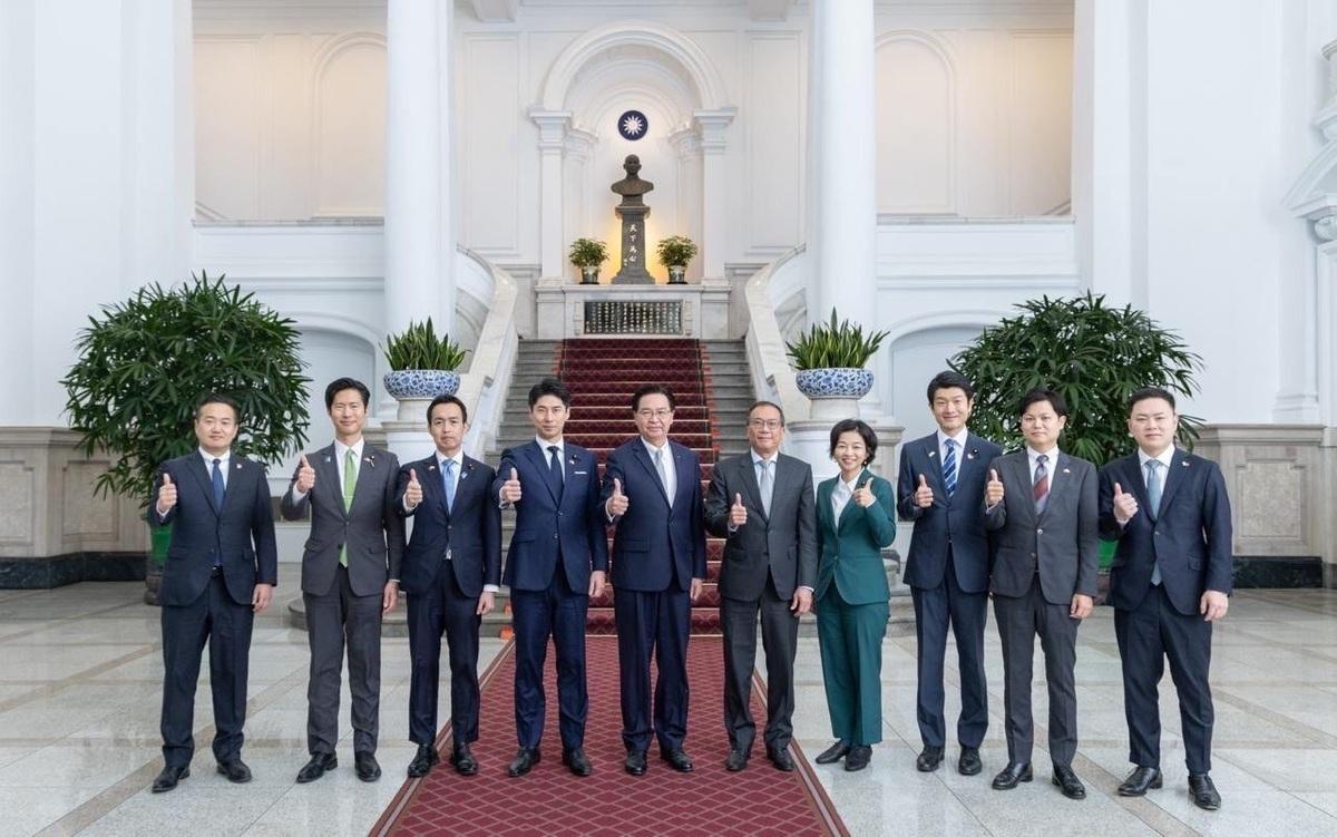 吳釗燮會見日本自民黨青年局幹部訪台團 圖：國安會提供（資料照片）