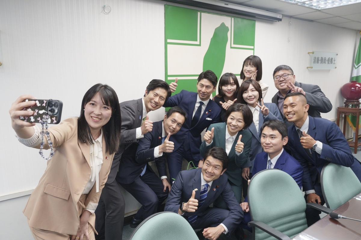 林右昌說，賴清德指示成立青年局，就是希望建立自民黨與民進黨兩黨制度性的交流。 圖：民進黨/提供