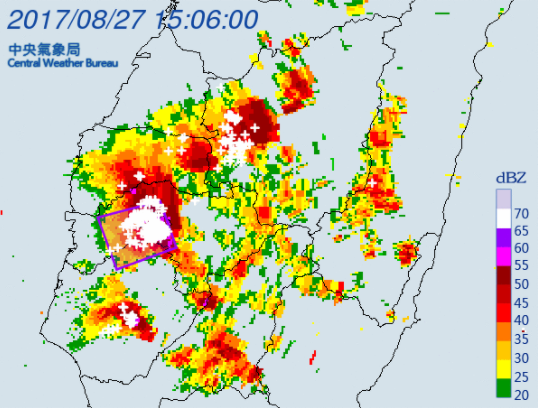 中央氣象局15:15針對嘉義市、嘉義縣、台南市發布大雷雨即時訊息，持續時間至16:15。 圖：中央氣象局
