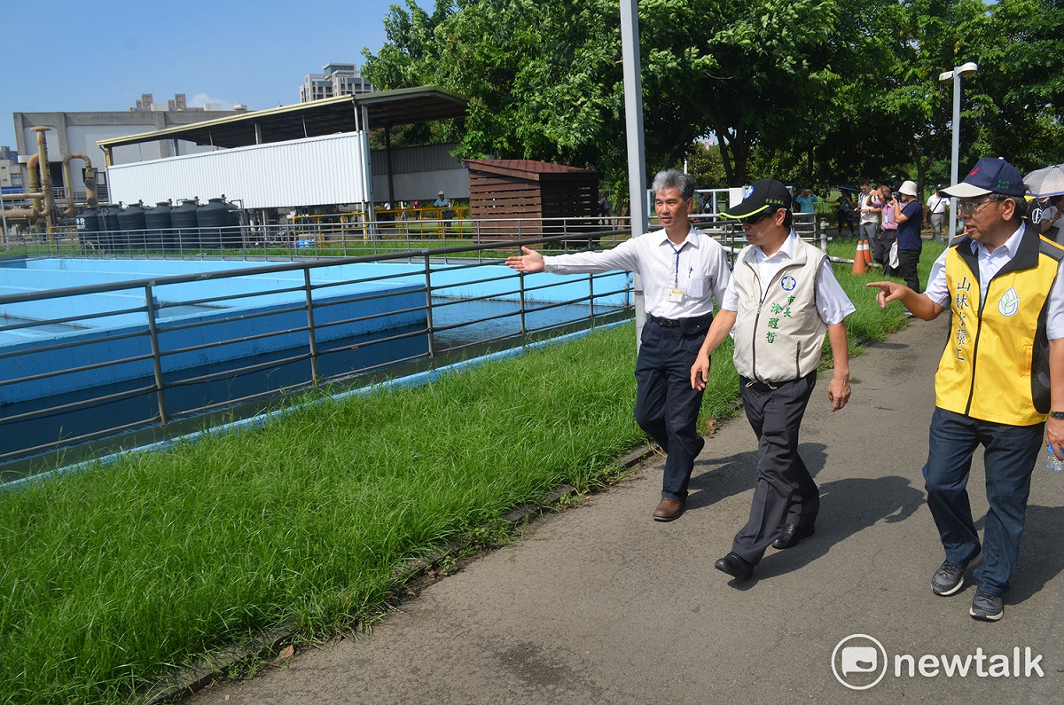 嘉義市市長涂醒哲參訪台中市福田水資源中心。 圖：蔡坤龍/攝